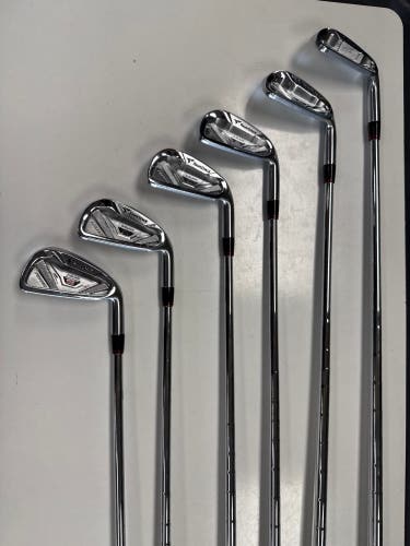 Men's Tourstage x blades Right Handed Iron Set Stiff Flex 35" (Used)
