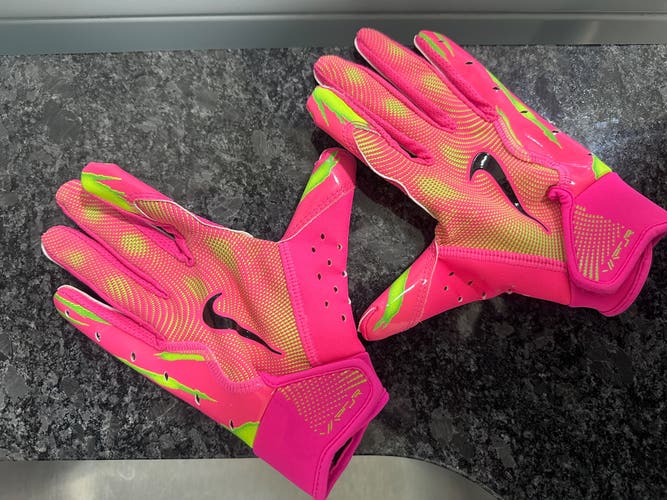 Nike Youth Vapor Jet Football Gloves (New)