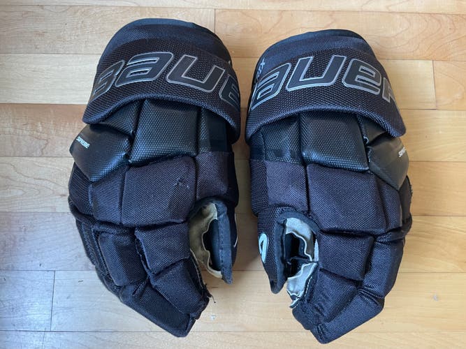 Bauer Supreme Mach Gloves 13" (Used)