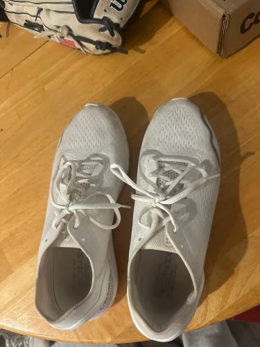 White Unisex Size M 8.5 (W 9.5) Adult Under Armour HOVR Sonic Shoes (Used)