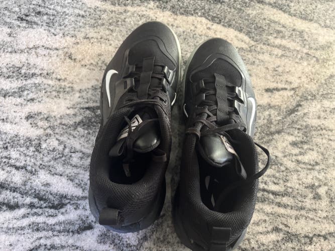 Black Men's Size M 9.5 (W 10.5) Adult Nike Cross Turf shoes (Used)