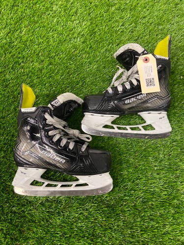 Youth Bauer Supreme M50 Pro Hockey Skates | Size Y12.5