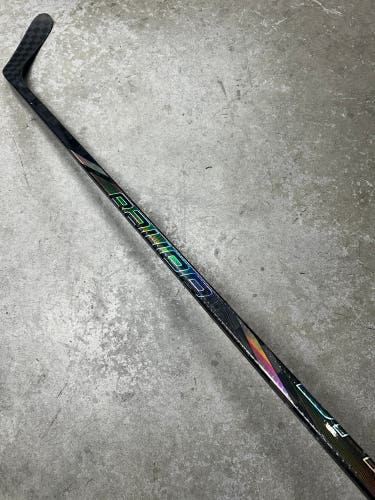 87 Flex P28 Senior Bauer Tracer Right Hand Hockey Stick Pro Stock (Used)
