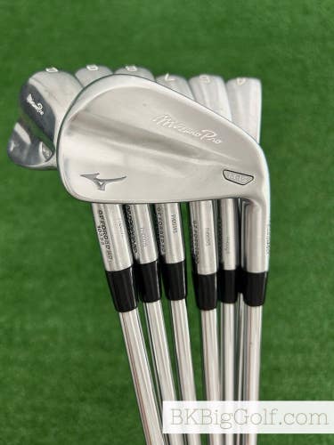 Mizuno M-15 Forged Iron Set 4-P / True Temper AMT Silver Stiff