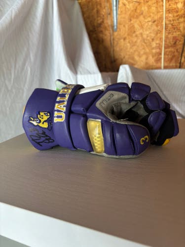 TD Ierlan Autographed and Game Worn Maverik UAlbany Max Lacrosse Glove (Used)