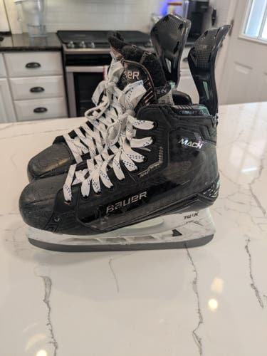 Bauer Supreme Mach Hockey Skates 6.5 Fit 2 With New FlyTi Blades