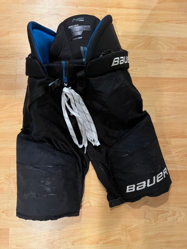 Senior Medium Bauer HP Pro Hockey Pants (Used)