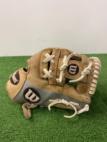 Wilson A2000 RH Infield Baseball Glove | 11.25"