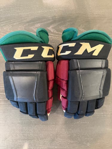 CCM HG97 Pro Stock 14" Hockey Gloves Coyotes 2875