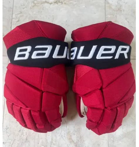 BAUER VAPOR HYPERLITE  PRO STOCK GLOVES DEVILS LUKE HUGHES