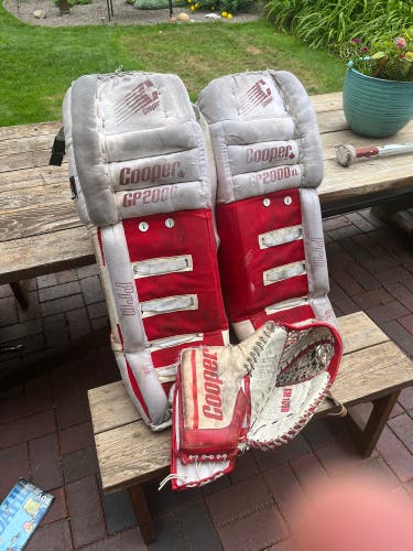 34" GP2000 XL vintage Goalie Leg Pads with gm1000 glove (Used)