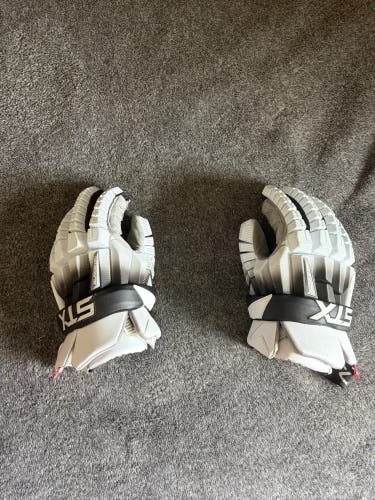 STX Surgeon RZR Lacrosse Gloves (Used)