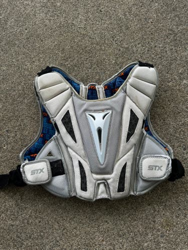 Medium Youth STX Agent Shoulder Pads (Used)