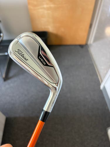 Men's Titleist U505 1 iron Right Handed Stiff Flex Graphite Shaft (Used)