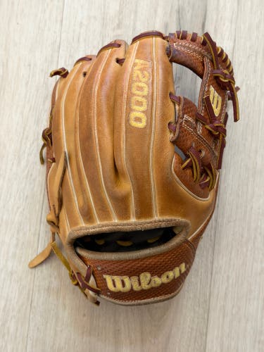 Wilson A2000 Baseball Glove 11.5" RH Throw