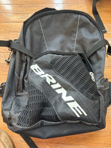Brine Backpack Black Boys Large/Extra Large (Used Once)