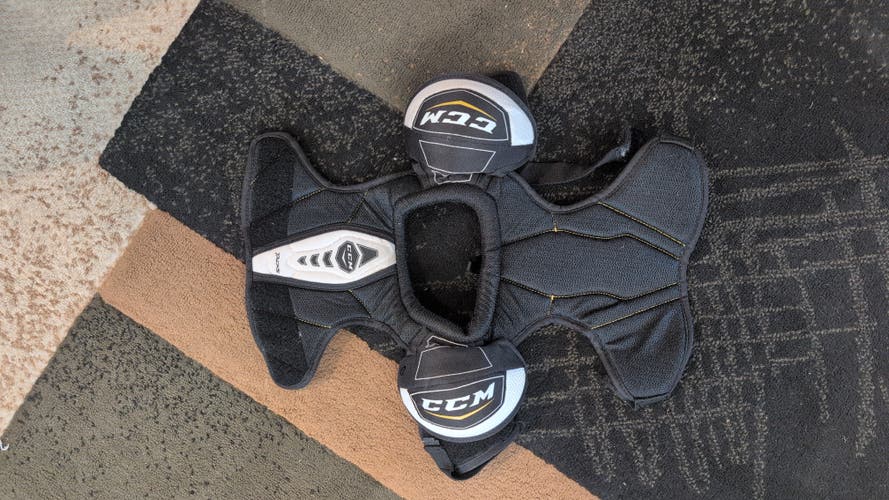 Small Youth CCM Tacks Shoulder Pads (New)