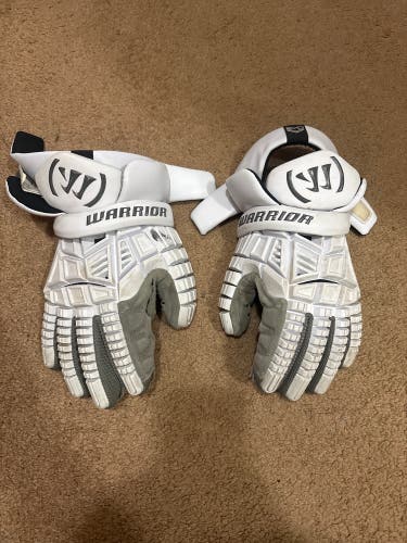 Used Warrior Evo V Gloves