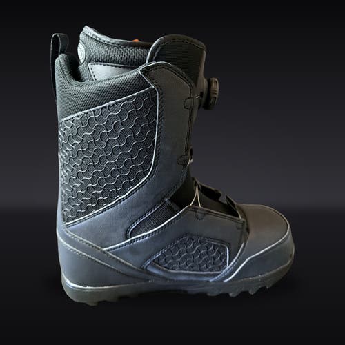 NEW ThirtyTwo STW BOA Snowboard Boots - Men's US 9.5 / Women's US 10.5