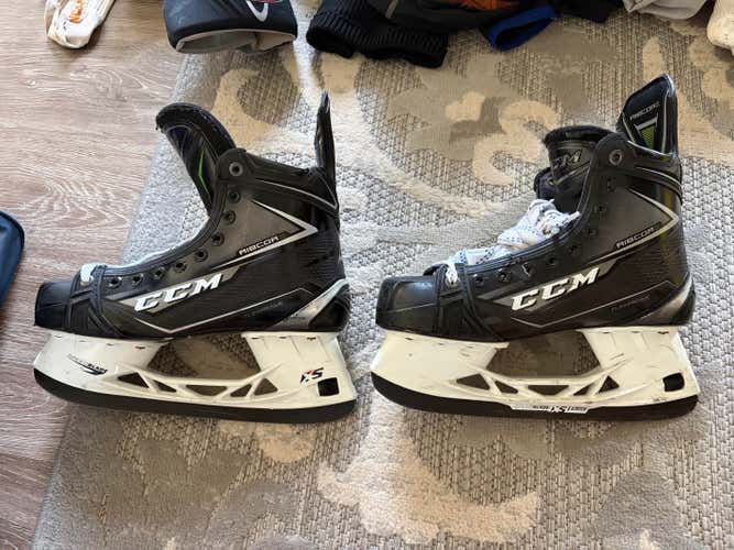 CCM Ribcor 80K Hockey Skates Regular Width 8 (Used)