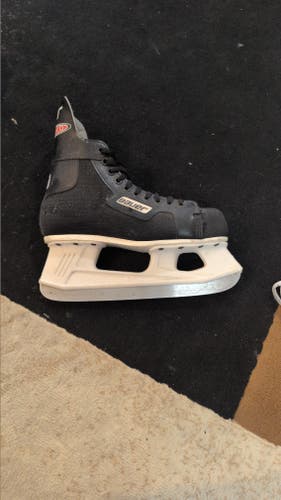 Black Bauer Hockey Skates Size 6 (Used)
