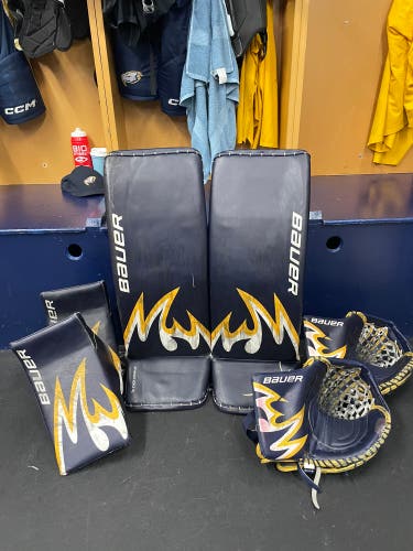 34" 2024 Bauer Custom Regular Goalie Full Set (Used)
