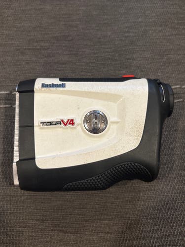 Bushnell Rangefinder Tour V4