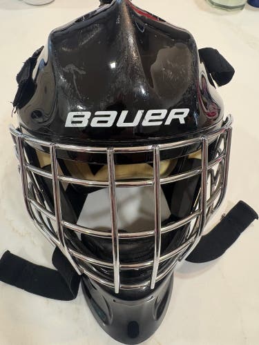 Youth Small Bauer NME 3 Goalie Mask (Used)