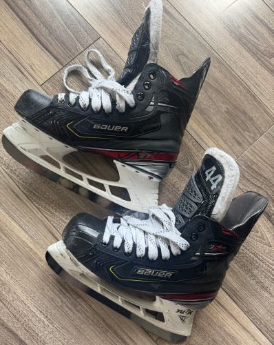 Senior Bauer Narrow Width Pro Stock 8 Vapor Hyperlite Hockey Skates
