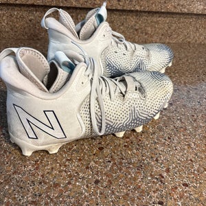 White Unisex Size M 11.0 (W 12.0) Adult New Balance Freeze 3.0 Mid Top (Used)