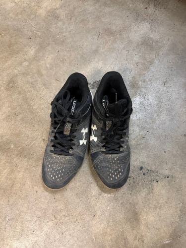 Black Men's Size M 7.0 (W 8.0) Nike (Used)