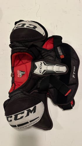 Medium Junior CCM JetSpeed FT455 Shoulder Pads (Used)