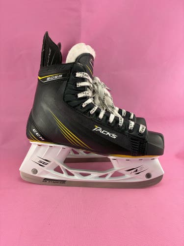 CCM Tacks 3052 Hockey Skates Size 6.5