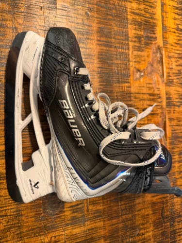 2025 Bauer Vapor Flylite Hockey Skates Size 5.5 (Used)