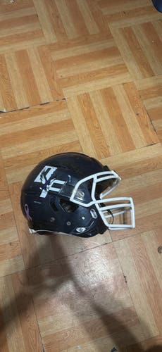 Youth Extra Large Schutt F7 LX1 Helmet (Used)