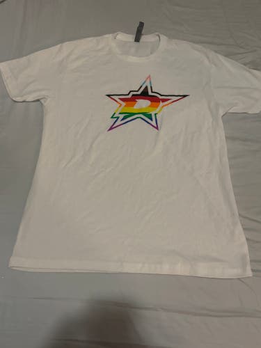 Dallas Stars NHL Pride Night Short Sleeve Shirt Adult Large New