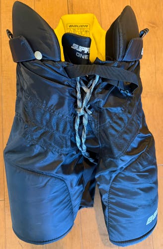 ⁠Bauer Supreme One40 Ice Hockey Pants Senior Large - Black Near Mint Condition (Used)