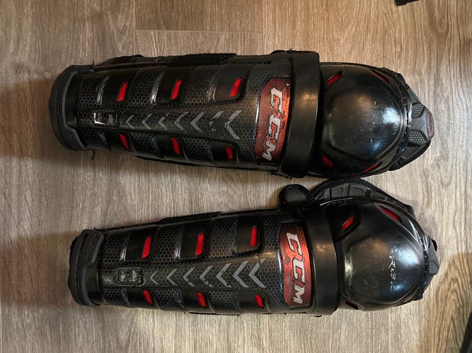 Senior CCM 2 16" Shin Pads (Used)