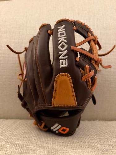 2024 Nokona Alpha Select RH Throw Baseball Glove 11.5" (Used)