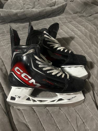 Black 2025 CCM JetSpeed FT870 Hockey Skates Regular Width Pro Stock 9 (Used)