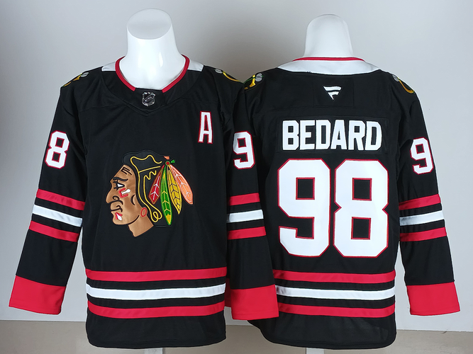 Men's Chicago Blackhawks Connor Bedard #98 Stitched Black Jersey Ice Hockey Jersey Size 50