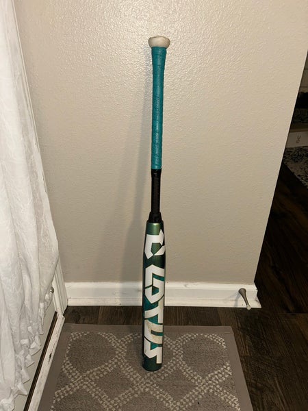 2026 DeMarini Lotus Composite Bat (-10) 21 oz 31" (Used)