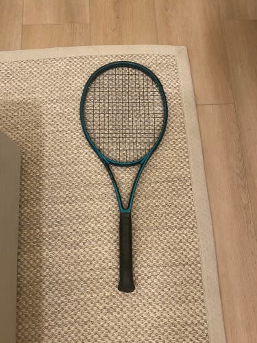 Wilson Blade Tennis Racquet (Used)
