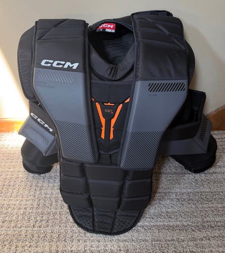 Fit 2 CCM Goalie Chest Protector (minimal use)