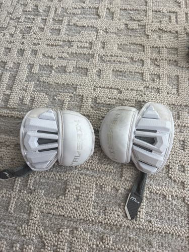 Medium/Large Adult Maverik Max Arm Pads (Used)
