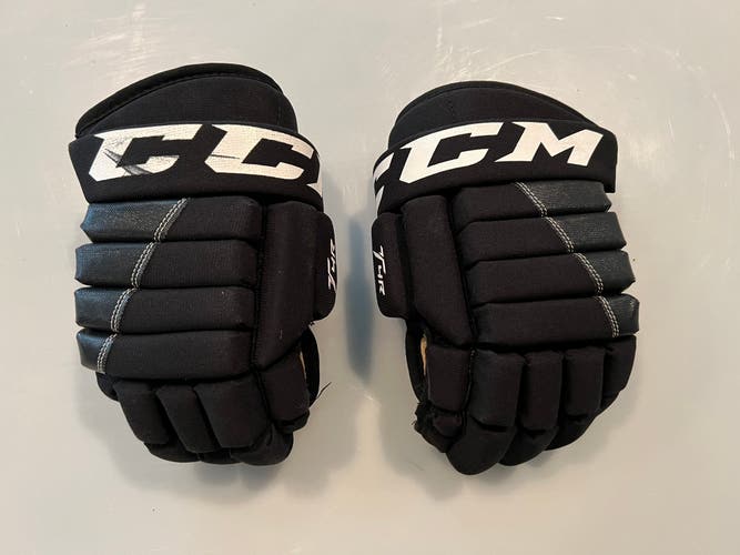CCM Tacks 4 Roll Gloves 12" (Used)