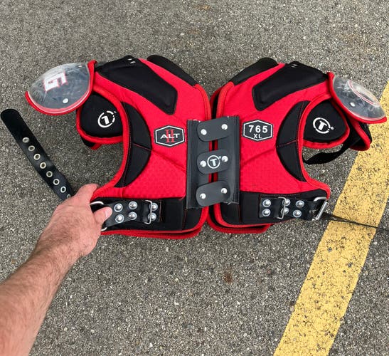 Extra Large Adult TAG Football Shoulder Pads (Used)