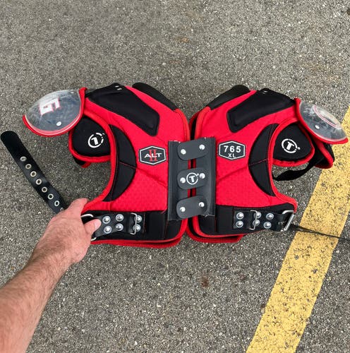 Extra Large Adult TAG Football Shoulder Pads (Used)