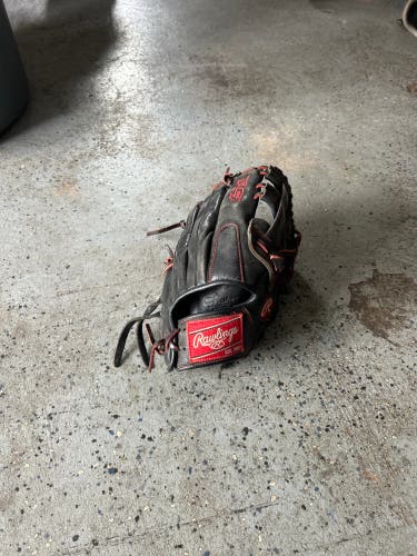 Rawlings R9 RH Outfield Baseball Glove 12" (Used)