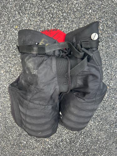 Youth Small CCM JetSpeed FT350 Hockey Pants (Used)